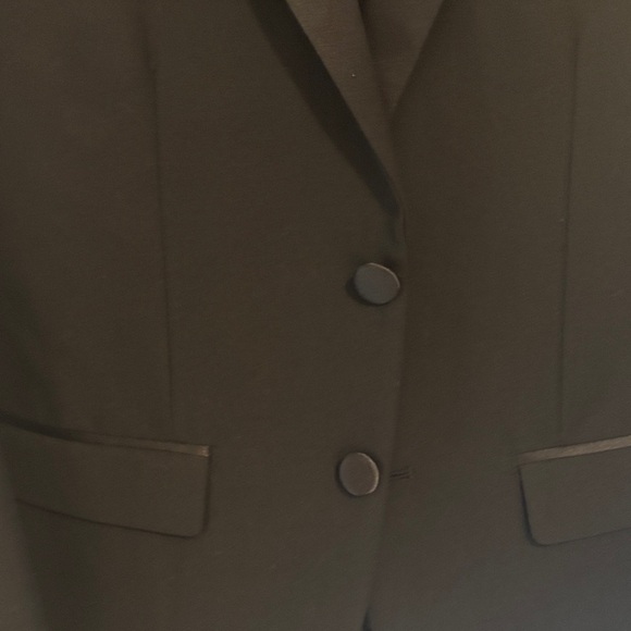 Isaac Mizrahi Elegant Black Tuxedo for Kids - Picture 4 of 10